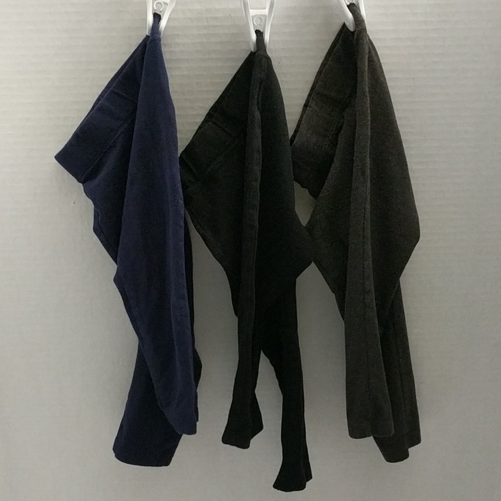 3 pairs of leggings (black, navy, grey)